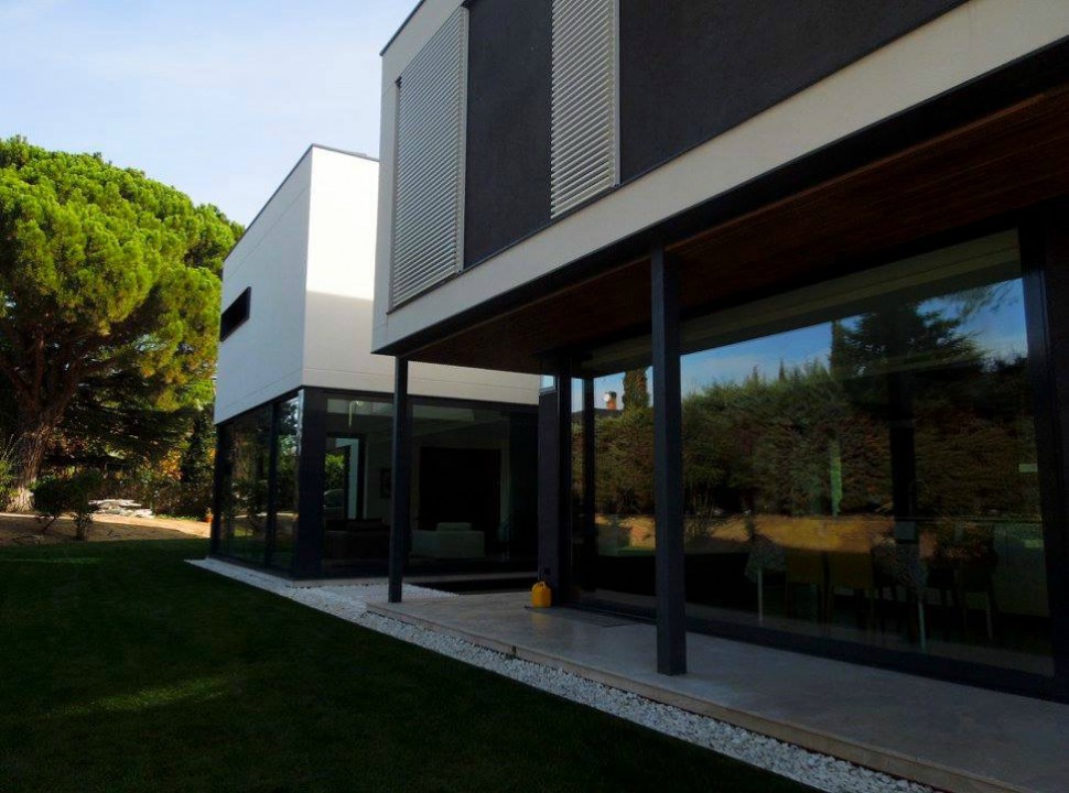 Vivienda Unifamiliar en Monteclaro, Pozuelo de Alarcón, Madrid.Un proyecto del estudio de arquitectura FH2L Arquitectos.